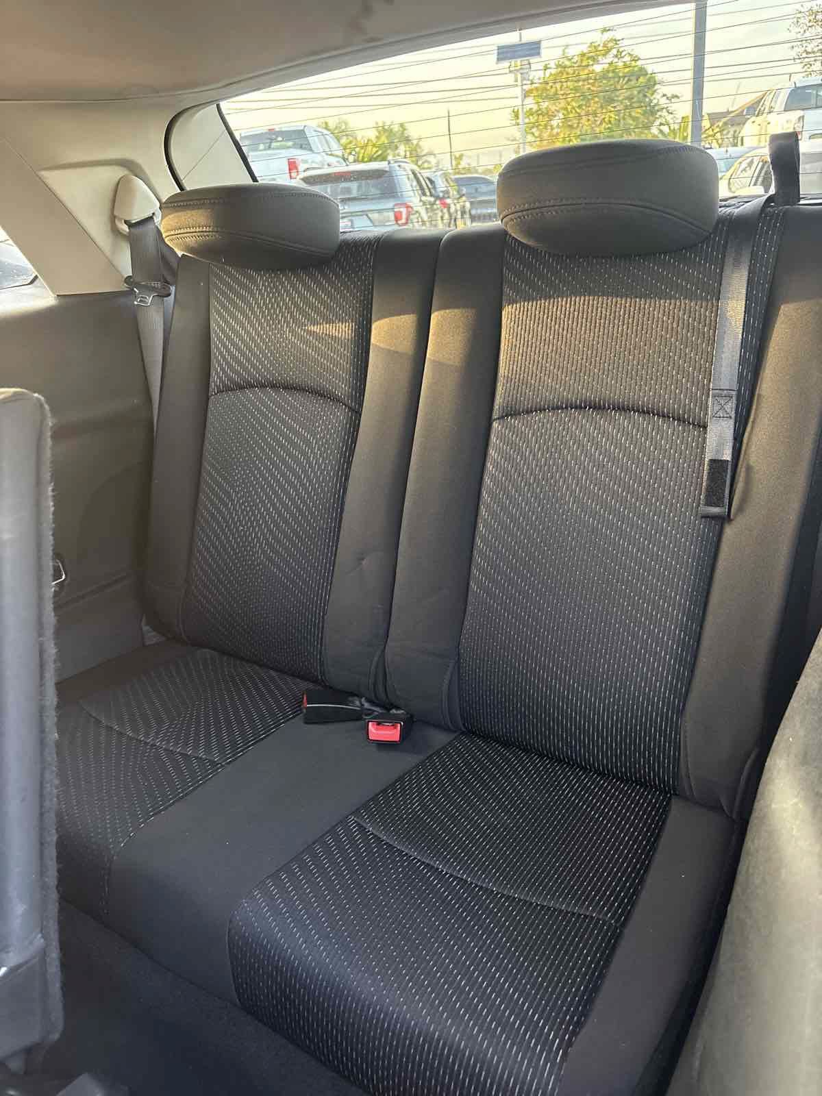 Used 2018 Dodge Journey SE w/ Blacktop Package FWD image 10