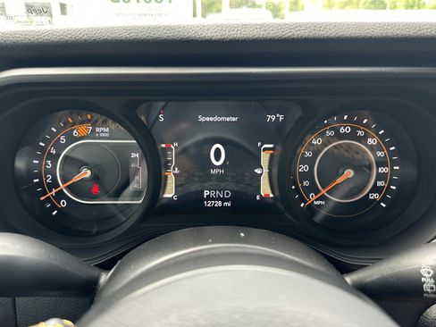 Used 2024 Jeep Wrangler Sport AWD/4WD image 35