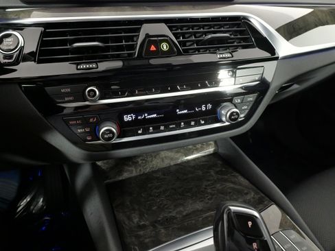 Used 2022 BMW 530i xDrive w/ Convenience Package AWD/4WD image 49