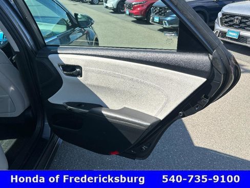 Used 2018 Toyota Avalon XLE Premium w/ All Weather Liner Package FWD image 13