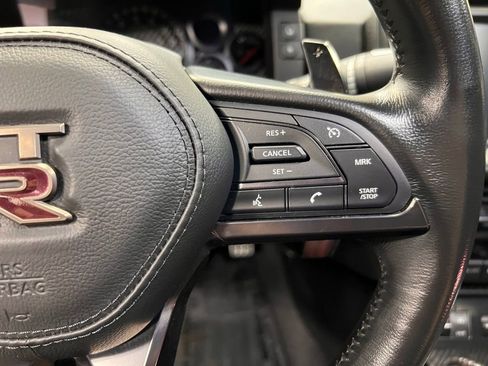 Used 2020 Nissan GT-R Premium AWD/4WD image 24