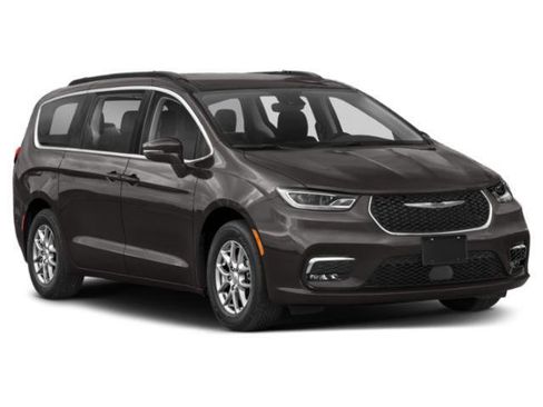 Certified 2022 Chrysler Pacifica Touring-L image 6