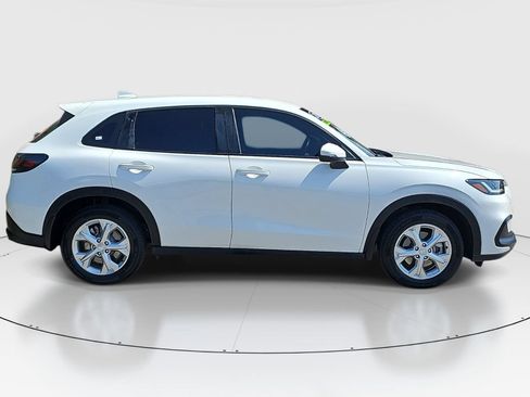 Used 2023 Honda HR-V LX image 4