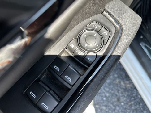 Used 2025 GMC Sierra 2500 AT4 AWD/4WD image 17