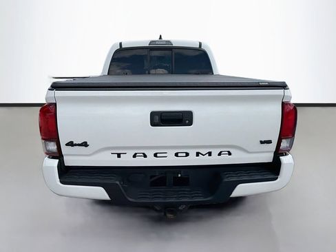Used 2021 Toyota Tacoma SR AWD/4WD image 8