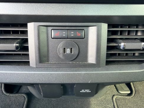 Used 2023 Ford F250 Lariat AWD/4WD image 13