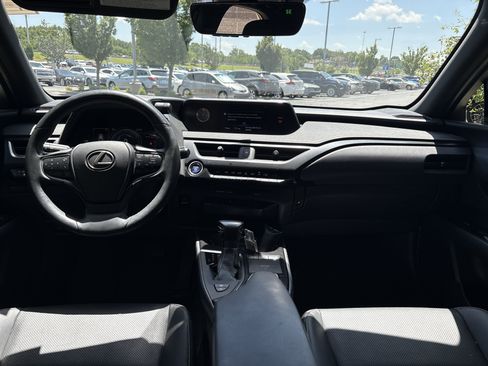 Used 2019 Lexus UX 250h w/ Premium Package AWD/4WD image 29
