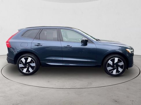 Certified 2024 Volvo XC60 T8 Ultimate w/ Climate Package AWD/4WD image 6