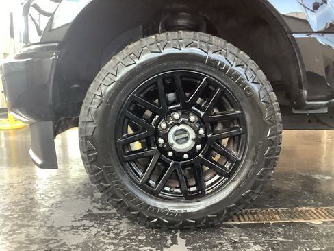 Used 2022 Ford F250 Lariat w/ Black Appearance Package AWD/4WD image 26