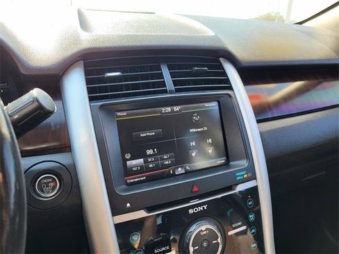 Used 2013 Ford Edge Limited w/ Driver Entry Pkg image 8