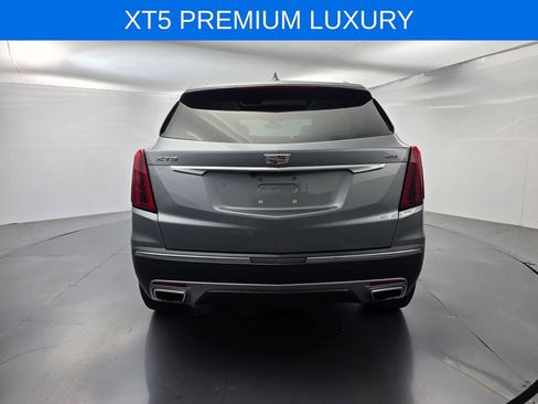 Used 2023 Cadillac XT5 Premium Luxury image 5