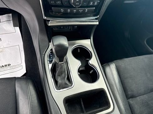Used 2020 Jeep Grand Cherokee Altitude AWD/4WD image 20