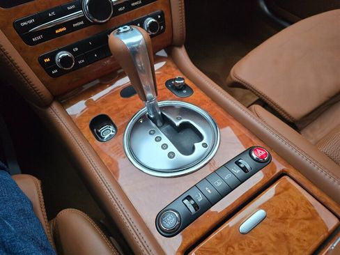 Used 2006 Bentley Flying Spur Flying Spur AWD/4WD image 12
