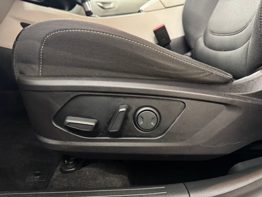 Used 2022 Hyundai Tucson SEL AWD/4WD image 16