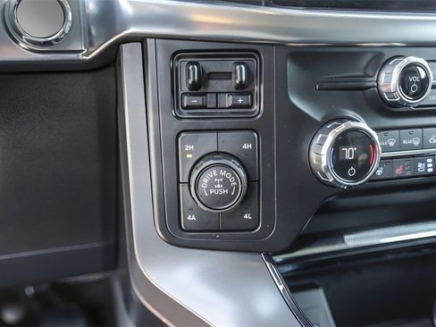 Used 2021 Ford F150 Lariat w/ Equipment Group 502A High image 22