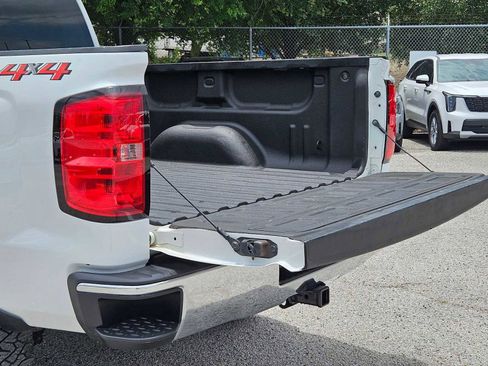 Used 2018 Chevrolet Silverado 1500 LT w/ Texas Edition AWD/4WD image 26