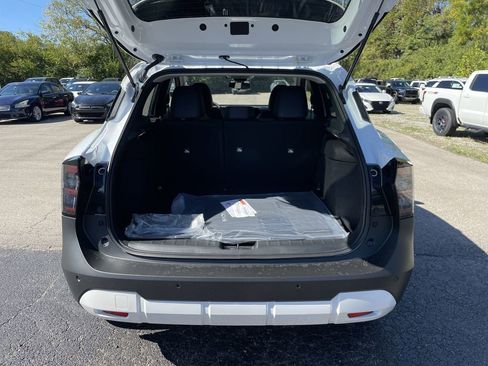 New 2026 Nissan Kicks SR w/ Cold Weather Package AWD/4WD image 15