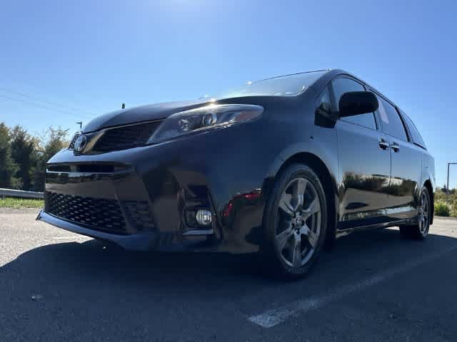 Used 2018 Toyota Sienna SE Premium FWD image 30