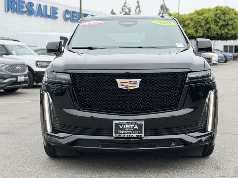 Used 2023 Cadillac Escalade Sport Platinum AWD/4WD image 2