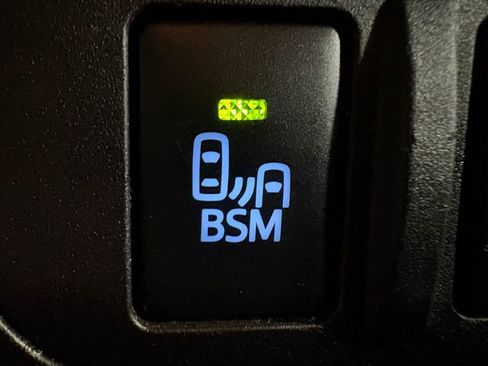 Certified 2018 Toyota Tacoma TRD Sport image 14