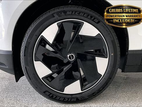 New 2026 Volvo EX30 Plus w/ Protection Package Premier AWD/4WD image 39