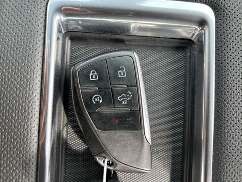 Used 2022 GMC Sierra 1500 SLT w/ SLT Premium Plus Package image 38