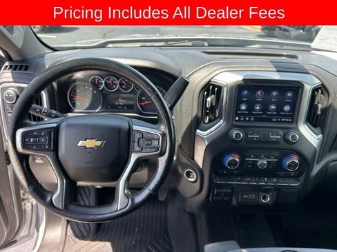 Used 2021 Chevrolet Silverado 1500 LT AWD/4WD image 7