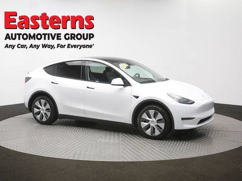 Used 2023 Tesla Model Y Long Range AWD/4WD image 42