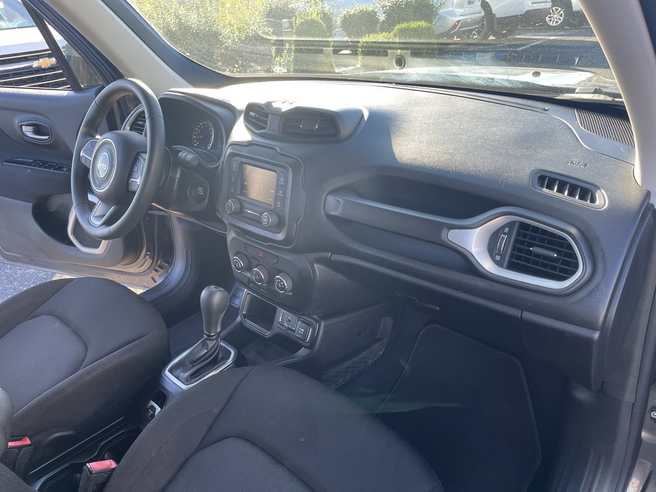 Used 2020 Jeep Renegade Sport FWD image 27