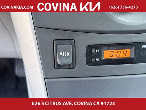 Used 2010 Toyota Corolla LE image 21
