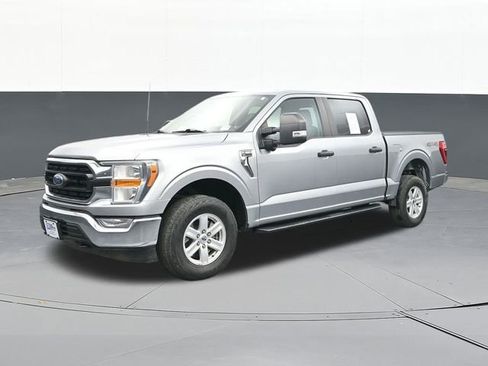 Used 2022 Ford F150 XLT w/ Trailer Tow Package image 4