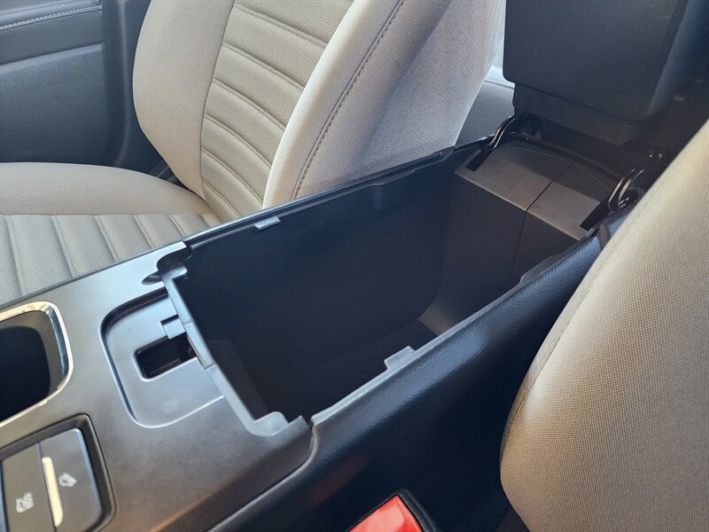Used 2018 Ford Fusion S FWD image 46