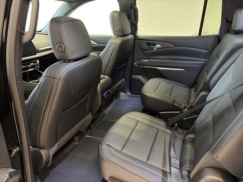 New 2026 Chevrolet Traverse LT w/ Sun and Wheel Package image 14