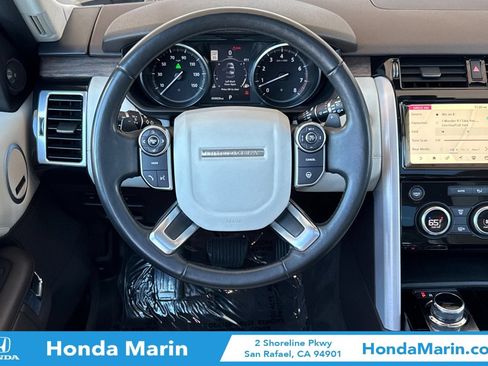 Used 2017 Land Rover Discovery HSE Luxury AWD/4WD image 17