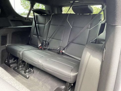 New 2026 Cadillac Escalade ESV Luxury AWD/4WD image 12