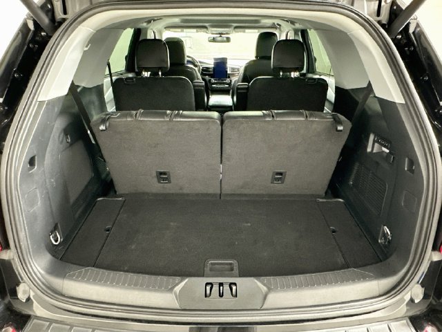Used 2024 Ford Explorer Limited w/ Limited Technology Package RWD image 28