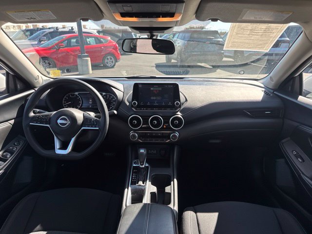 Used 2025 Nissan Sentra SV FWD image 11