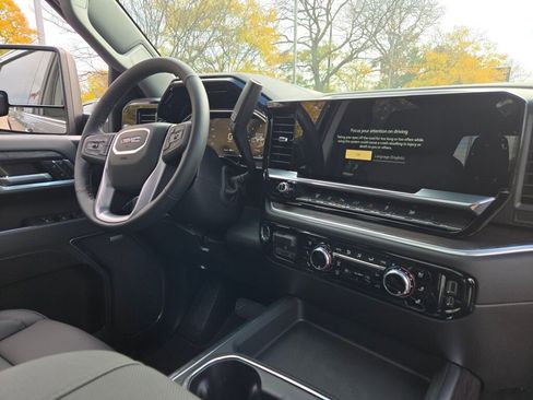 New 2026 GMC Sierra 2500 SLT w/ Max Trailering Package image 10