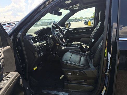 Used 2023 GMC Yukon Denali AWD/4WD image 10