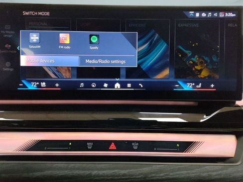 New 2026 BMW 550e xDrive w/ Executive Package image 23