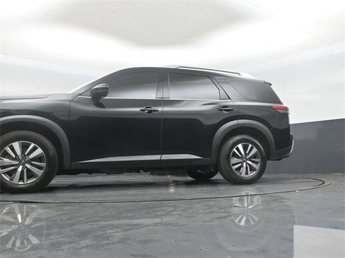 Used 2023 Nissan Pathfinder SL image 48