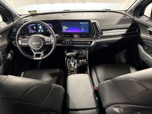 Certified 2025 Kia Sportage X-Line AWD/4WD image 4
