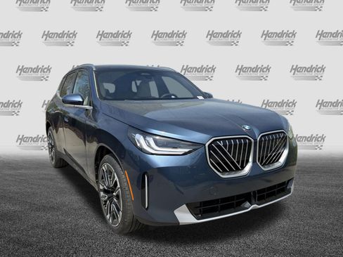 New 2026 BMW X3 xDrive30 w/ Convenience Package image 2