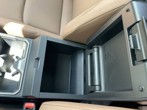 Certified 2025 Toyota 4Runner Limited image 27