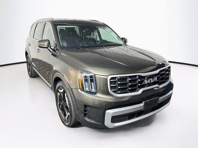 Certified 2023 Kia Telluride S w/ S Sunroof Package AWD/4WD image 3