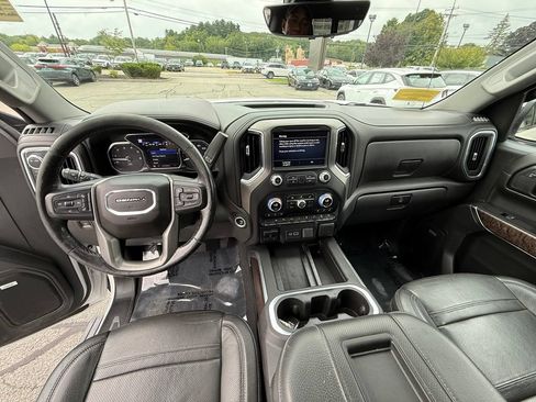 Used 2022 GMC Sierra 1500 Denali w/ Denali Reserve Package AWD/4WD image 13