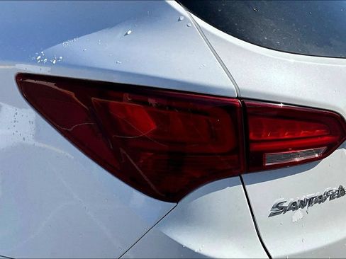 Used 2018 Hyundai Santa Fe Sport w/ 2.0T Ultimate Tech Package 05 FWD image 31