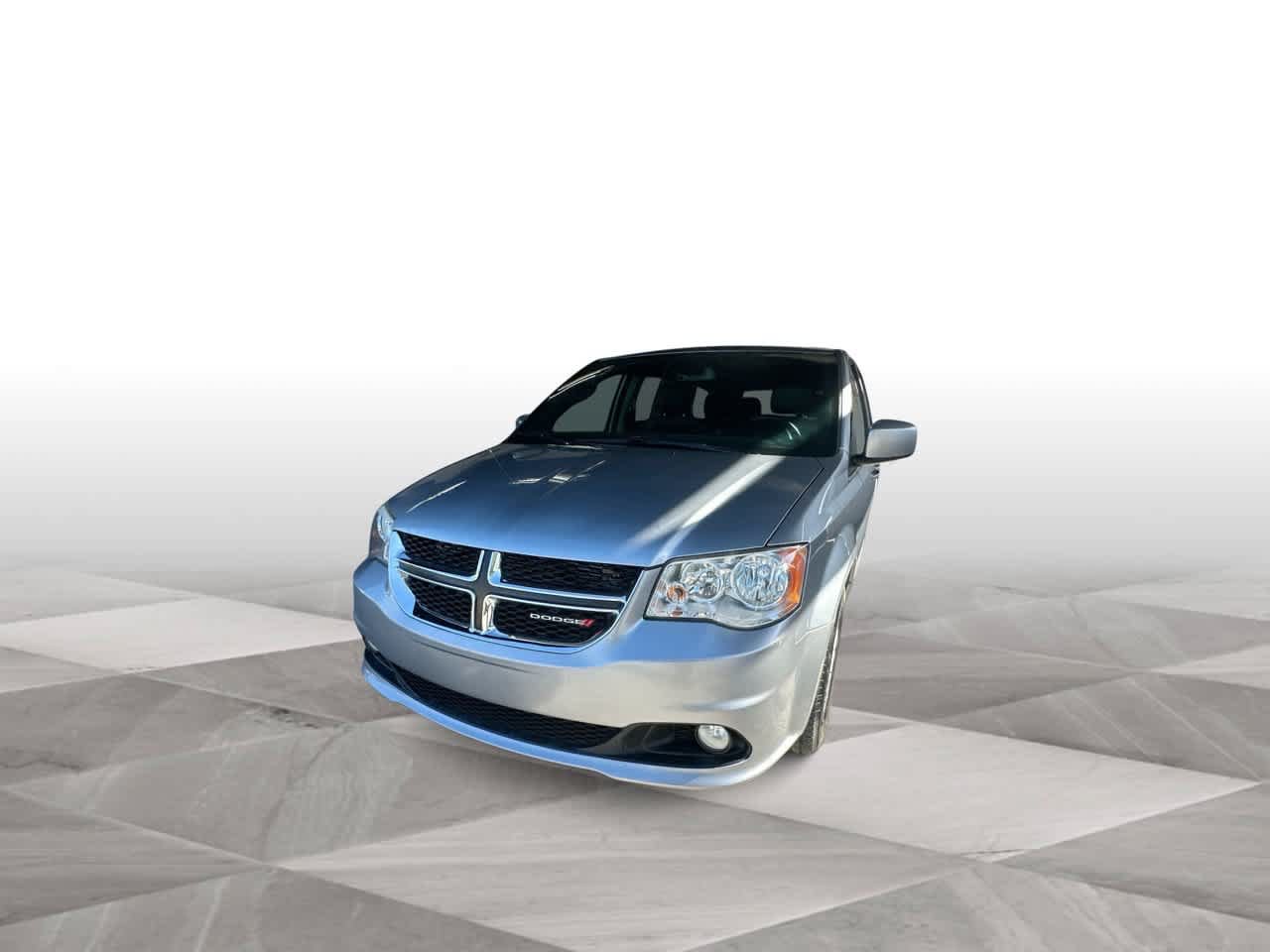 Used 2019 Dodge Grand Caravan SXT FWD image 4