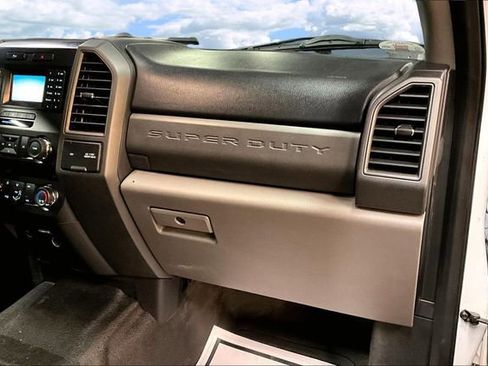 Used 2019 Ford F350 XL w/ Power Equipment Group image 25