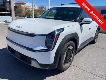 Used 2024 Kia EV9 Wind